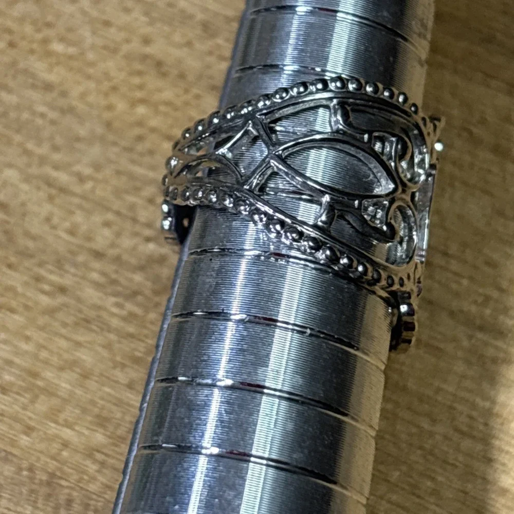 Vintage 1977 Sarah Coventry Queen's Lace Silver Tone Filigree Ring Size 6.75